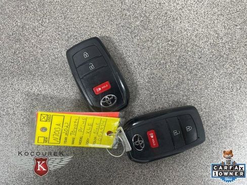 Used 2023 Toyota Prius XLE image 25