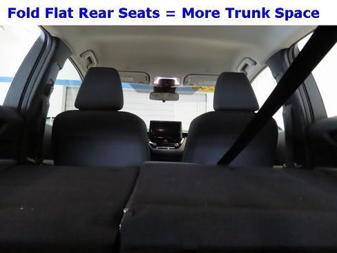 Used 2024 Toyota Corolla LE image 31