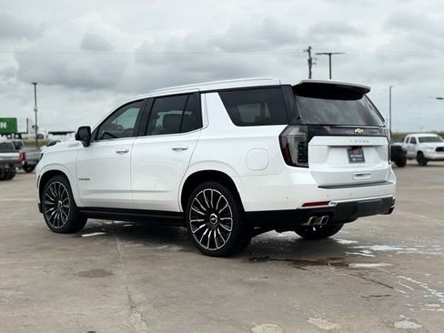 Used 2025 Chevrolet Tahoe High Country image 5