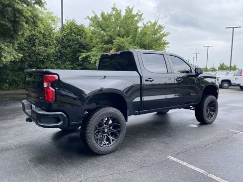 Used 2023 Chevrolet Silverado 1500 RST AWD/4WD image 9