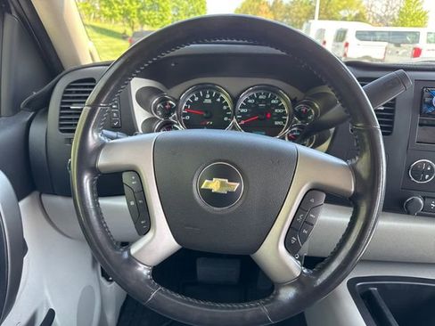 Used 2011 Chevrolet Silverado 1500 LT w/ All-Star Edition AWD/4WD image 20