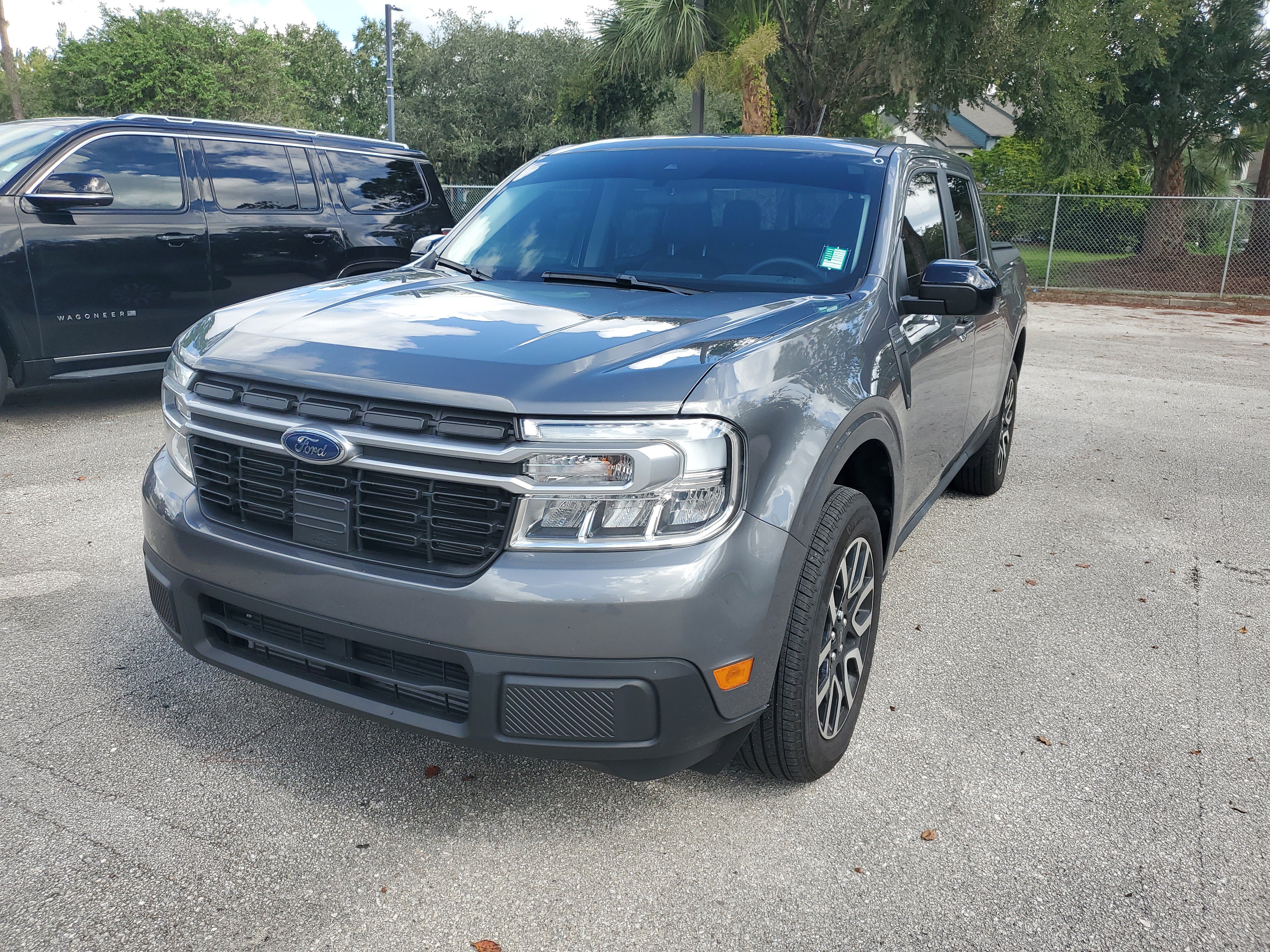 Used 2024 Ford Maverick Lariat w/ 4K Tow Package AWD/4WD image 3