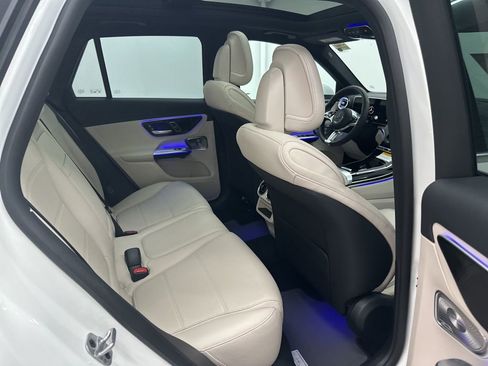 New 2026 Mercedes-Benz GLC 300 image 24