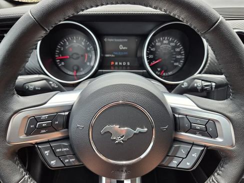 Used 2022 Ford Mustang Coupe RWD image 18