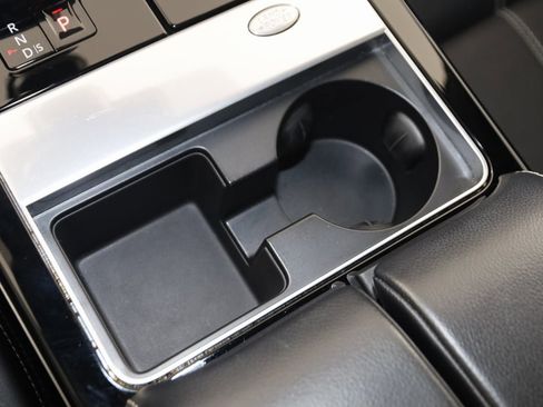 Used 2021 Land Rover Range Rover Velar R-Dynamic S image 25