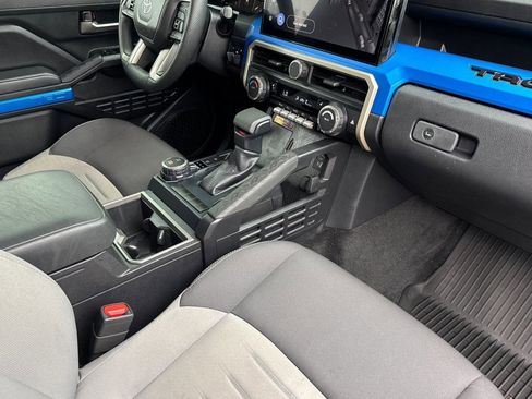 Certified 2025 Toyota Tacoma TRD Sport image 31