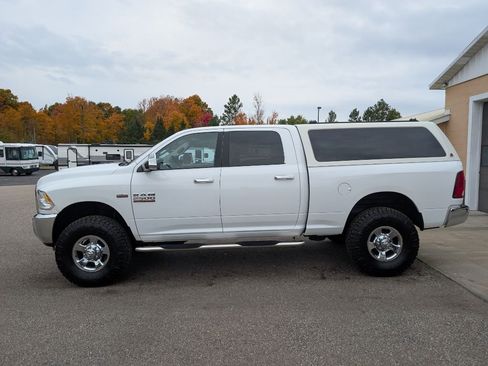 Used 2017 RAM 2500 SLT image 8