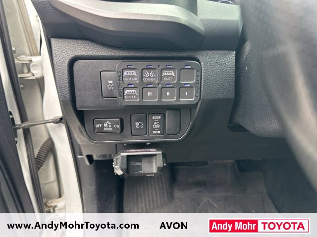 Used 2021 Toyota Tacoma TRD Off-Road w/ Technology Package AWD/4WD image 11