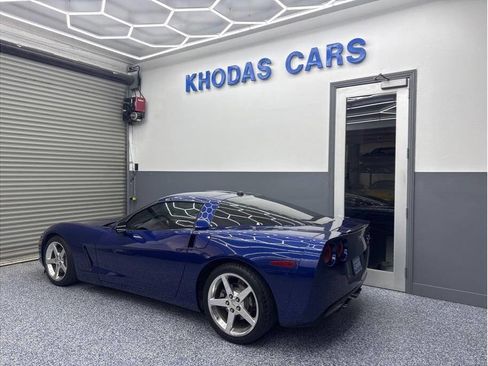 Used 2005 Chevrolet Corvette Coupe w/ Preferred Equipment Group image 3