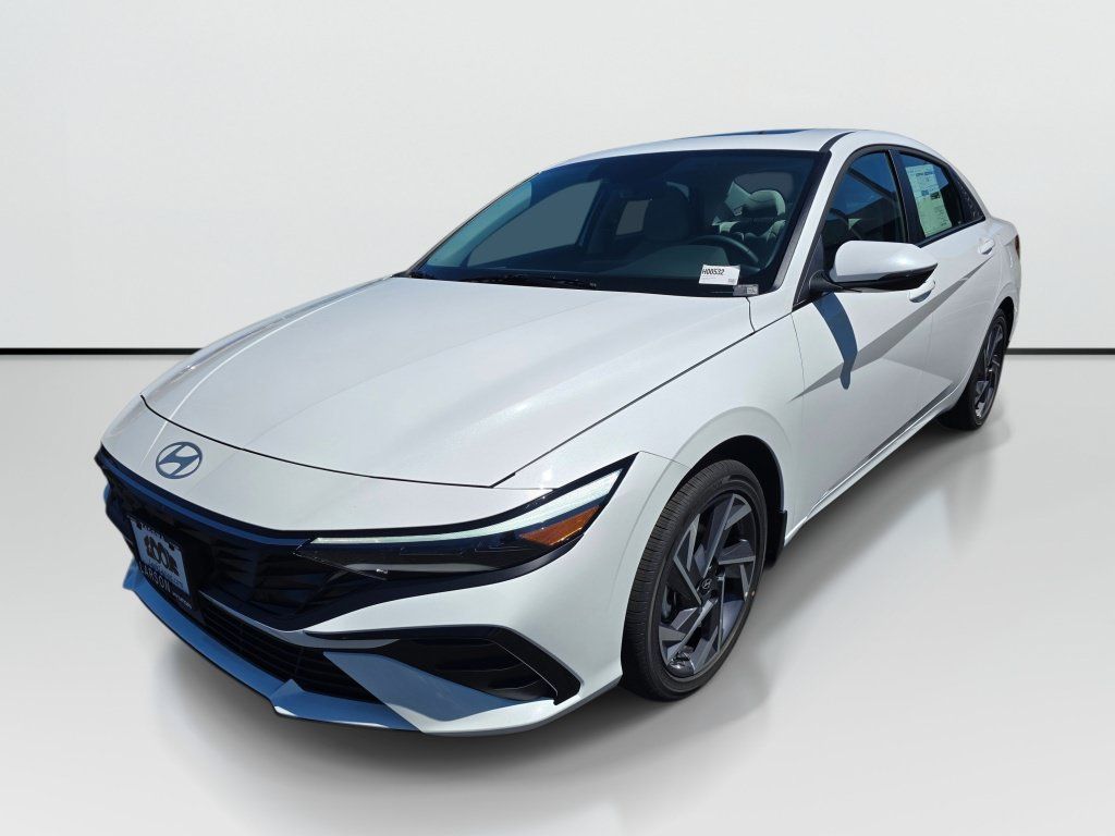 New 2026 Hyundai Elantra Limited FWD image 8