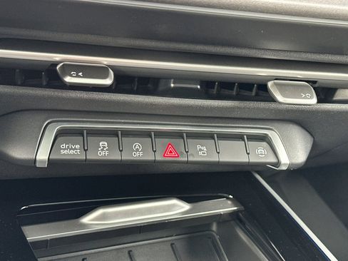 New 2026 Audi Q3 quattro 2.0T AWD/4WD image 20