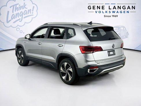 Certified 2024 Volkswagen Taos SE AWD/4WD image 7