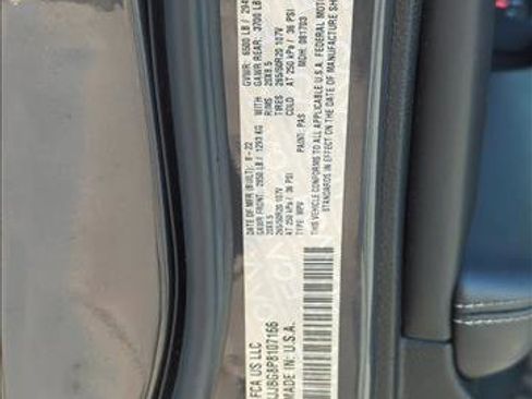 Used 2023 Jeep Grand Cherokee L Limited w/ Black Appearance Package image 27