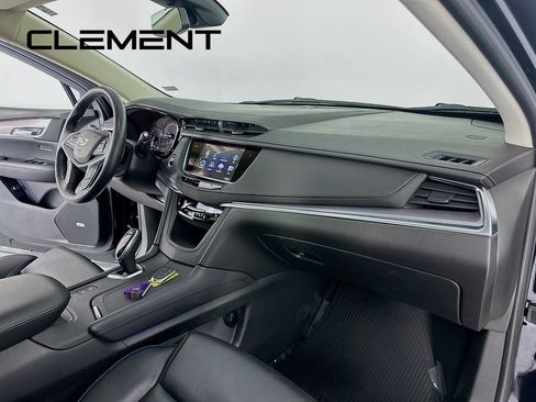 Used 2017 Cadillac XT5 Premium Luxury image 35