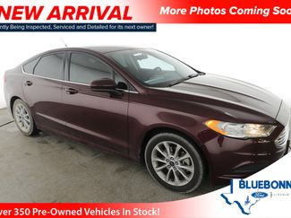 Used 2017 Ford Fusion SE w/ Fusion SE Technology Package video 1