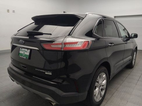 Used 2019 Ford Edge Titanium FWD image 9