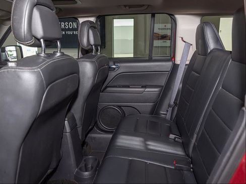 Used 2016 Jeep Patriot High Altitude AWD/4WD image 16