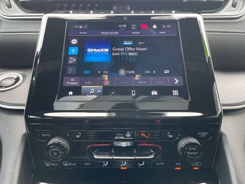 Used 2023 Jeep Grand Cherokee L Altitude AWD/4WD image 18