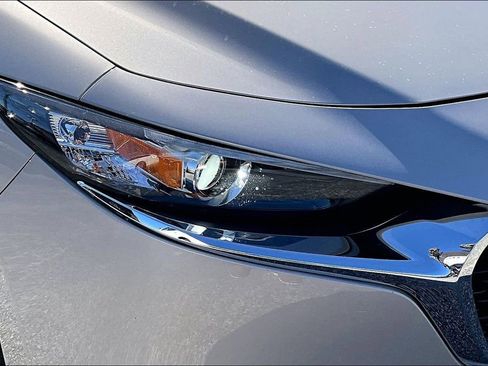 Used 2024 MAZDA MAZDA3 s image 39