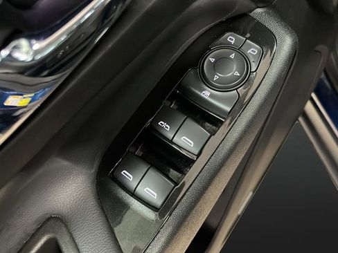 Used 2022 Chevrolet Equinox Premier AWD/4WD image 21