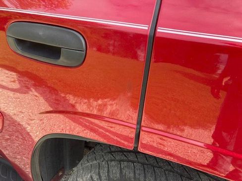 Used 2004 GMC Envoy SLE w/ Preferred Equipment Group image 16