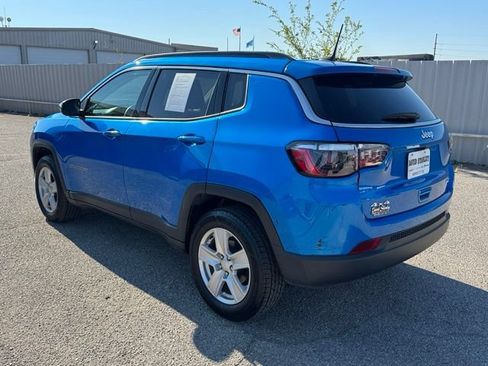 Used 2022 Jeep Compass Latitude w/ Convenience Group AWD/4WD image 4