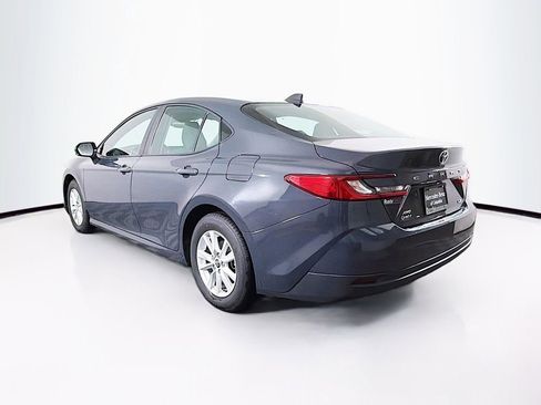 Used 2025 Toyota Camry LE w/ Convenience Package image 5