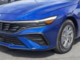 Used 2024 Hyundai Elantra SE image 2