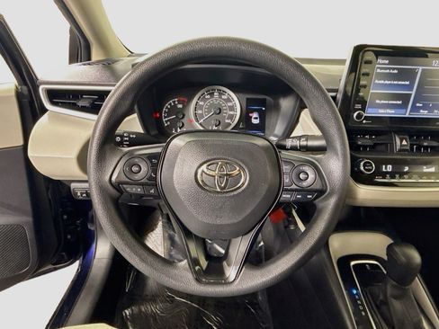 Used 2022 Toyota Corolla LE FWD image 13