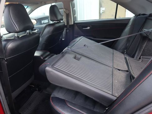 Used 2016 Toyota Camry XSE w/ Moonroof Package image 43