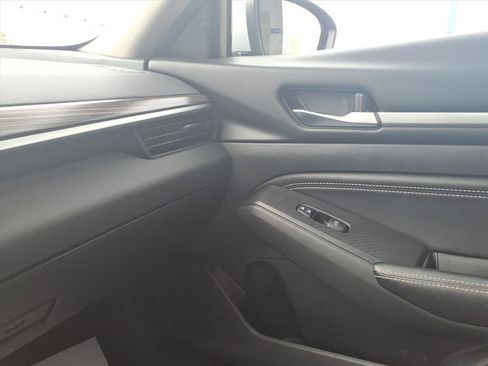 Used 2019 Nissan Altima 2.5 Platinum image 25