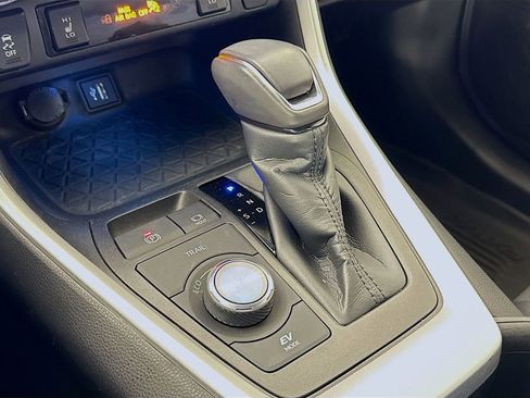 Used 2023 Toyota RAV4 XSE image 17