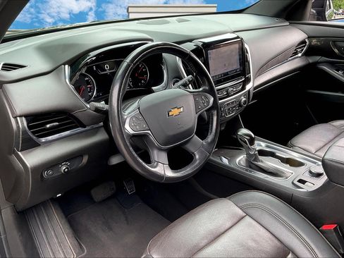 Used 2022 Chevrolet Traverse High Country image 13