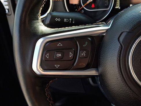 Used 2021 Jeep Wrangler Unlimited Sahara AWD/4WD image 22