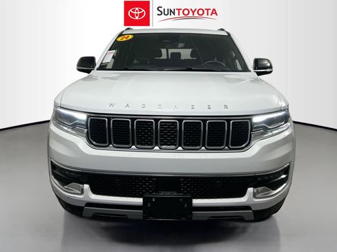 Used 2024 Jeep Wagoneer Series II w/ Flexible Seating Group RWD image 10