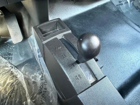 Used 2017 GMC Sierra 1500 4x4 Double Cab image 35