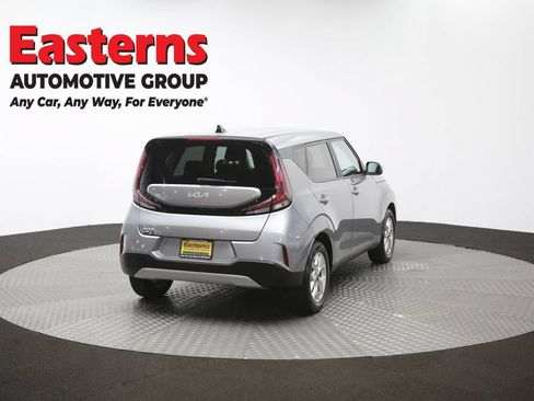 Used 2023 Kia Soul LX w/ Option Group 015 FWD image 39