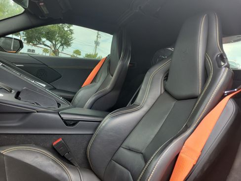 Used 2022 Chevrolet Corvette Stingray Coupe w/ 1LT RWD image 8