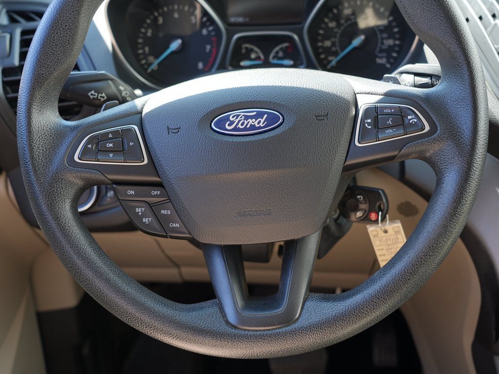 Used 2017 Ford Escape SE AWD/4WD image 24