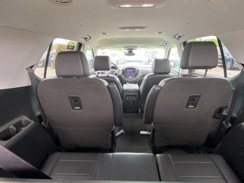 Used 2020 Chevrolet Traverse LT w/ Driver Confidence II Package AWD/4WD image 23