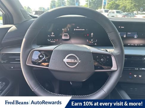 New 2025 Nissan Murano SL image 14