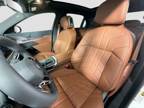 New 2026 BMW 740i w/ Executive Package RWD image 18
