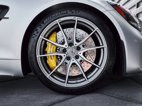 Used 2020 Mercedes-Benz AMG GT R image 38