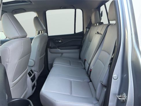 Used 2017 Honda Ridgeline RTL-E image 17