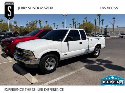 Used 2000 Chevrolet S10 Pickup LS w/ Preferred Equipment Group RWD image 1