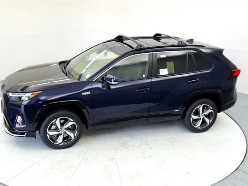 Certified 2024 Toyota RAV4 SE image 14