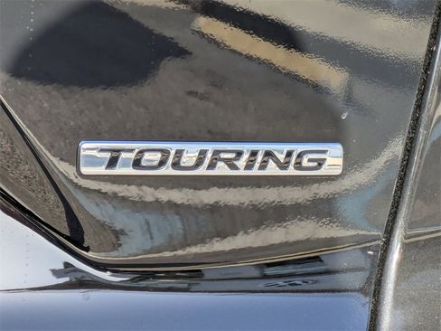 Used 2017 Honda CR-V Touring image 21