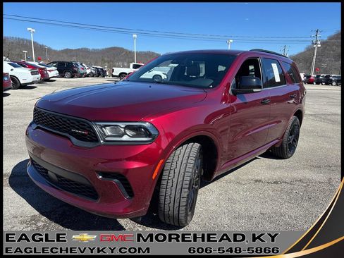 Used 2024 Dodge Durango GT image 1