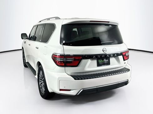 Used 2024 Nissan Armada SL w/ Captain's Chairs Package AWD/4WD image 5