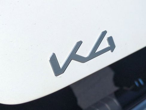 New 2025 Kia K4 EX image 30